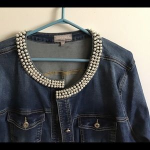 Laura Plus jean jacket with pearl neckline